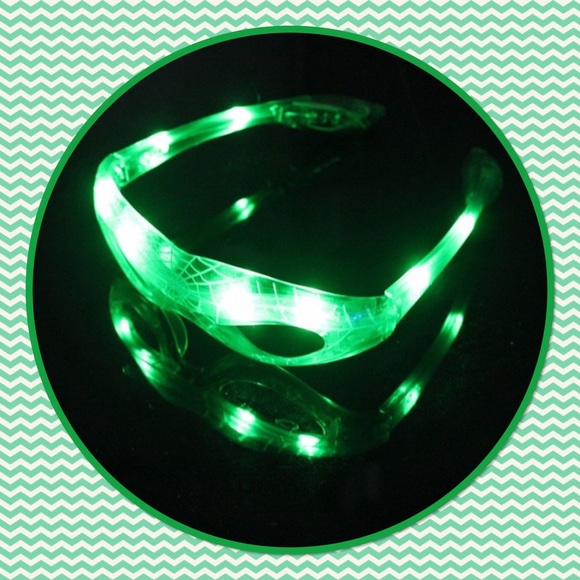 🤓New 4/$15 Light up LED Flashing Glass Spider-Man - Picture 2 of 6